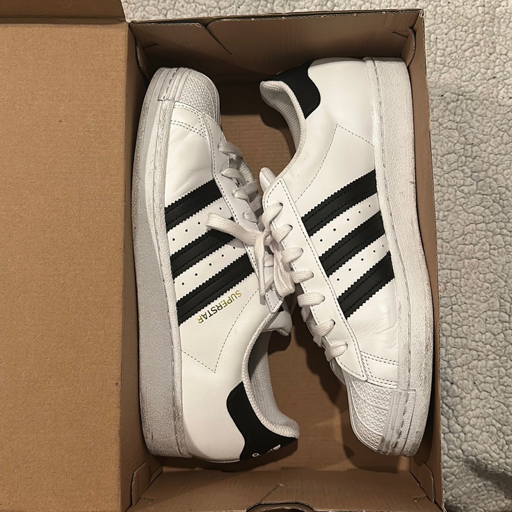 Adidas Originals Superstar sneakers